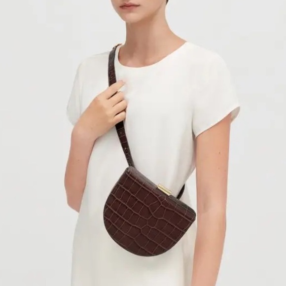Cuyana Handbags - CUYANA Crescent Belt Bag